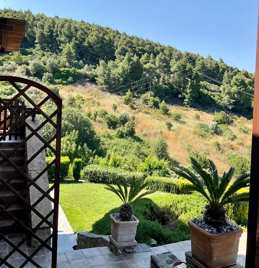 Stonehouse & Casa Al Sole E Al Mare Villa Nea Roda Luaran gambar