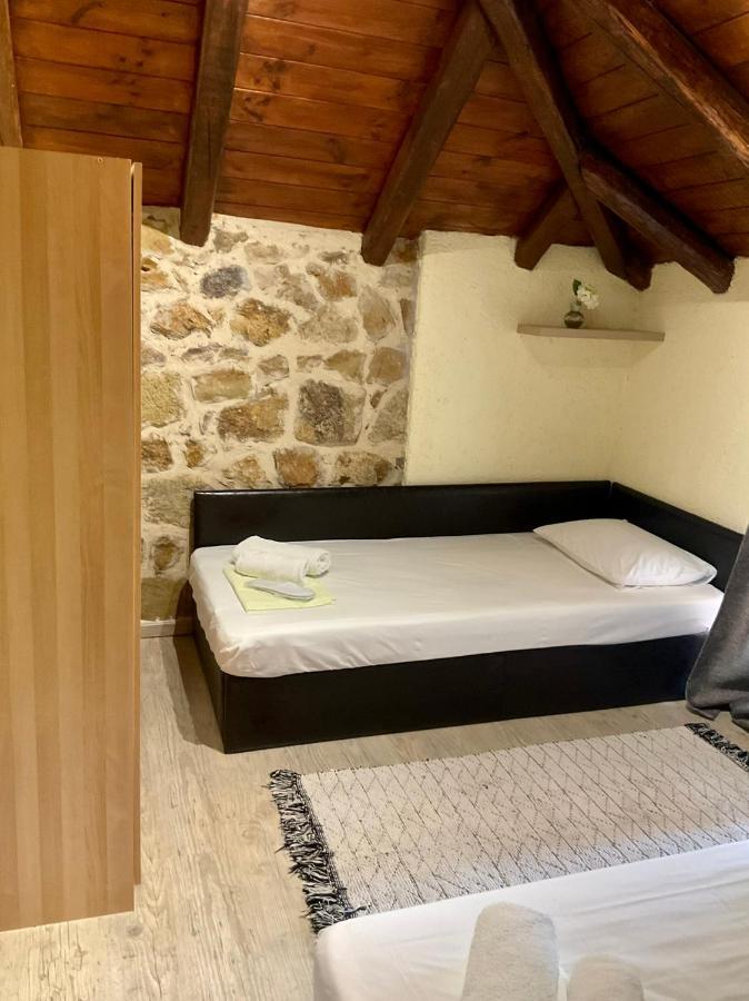 Stonehouse & Casa Al Sole E Al Mare Villa Nea Roda Luaran gambar