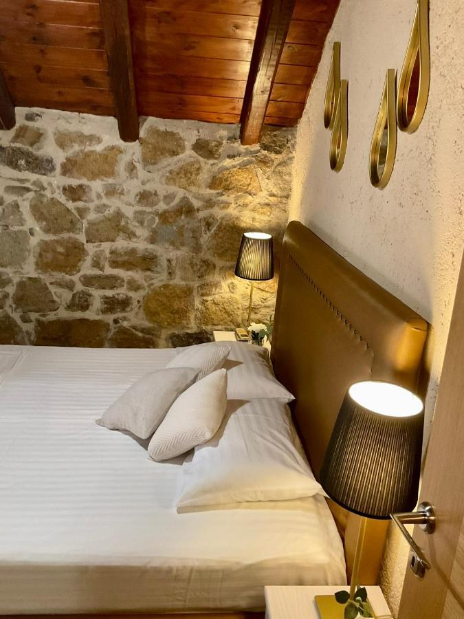 Stonehouse & Casa Al Sole E Al Mare Villa Nea Roda Luaran gambar