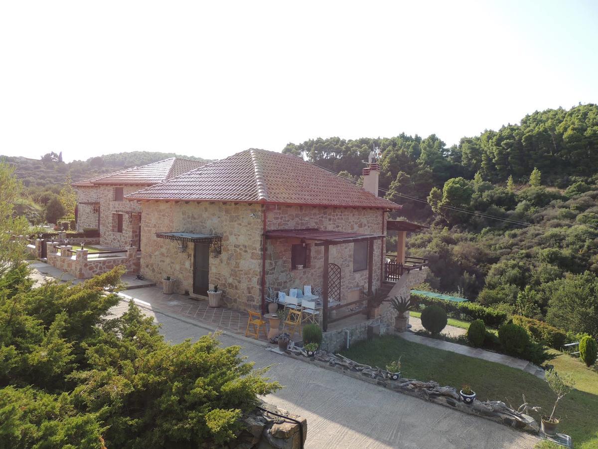 Stonehouse & Casa Al Sole E Al Mare Villa Nea Roda Luaran gambar